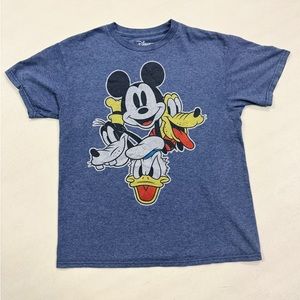 Disney Medium Characters shirt Goofy Donald Duck Pluto Mickey Mouse